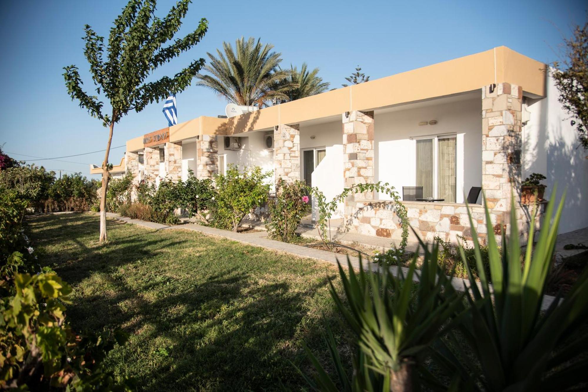 Nikos Studios Kefalos  Exterior photo