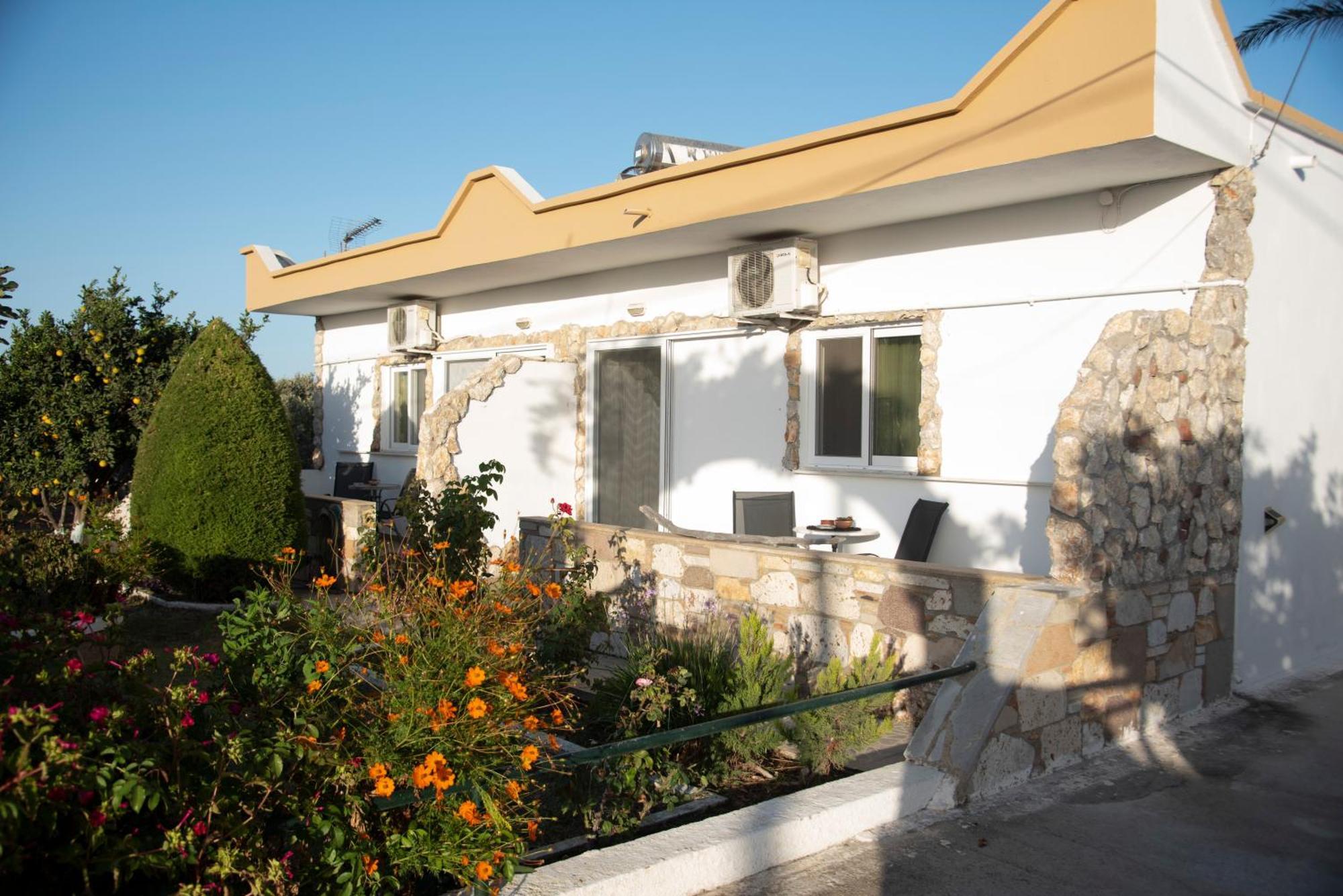 Nikos Studios Kefalos  Exterior photo