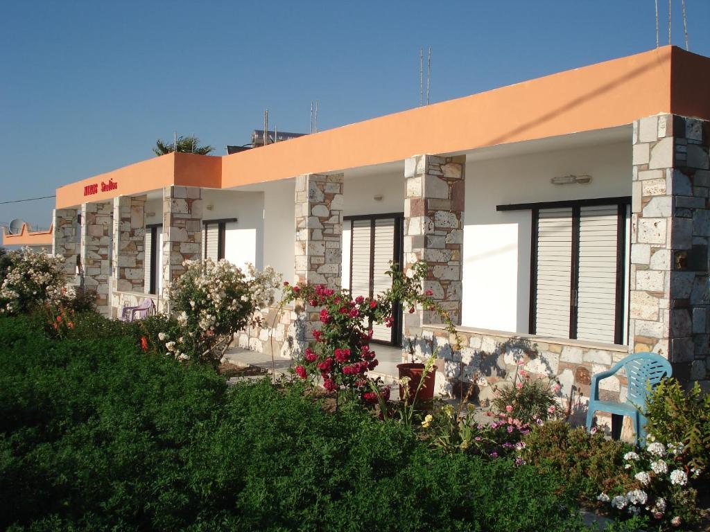 Nikos Studios Kefalos  Exterior photo